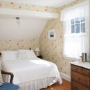 The Daisy Room at Candlebay Inn in Freeport Maine